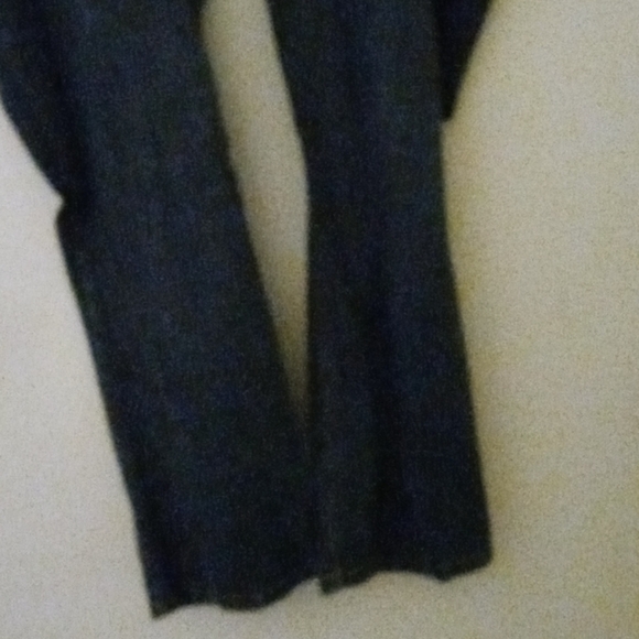 Jeans - Picture 2 of 4